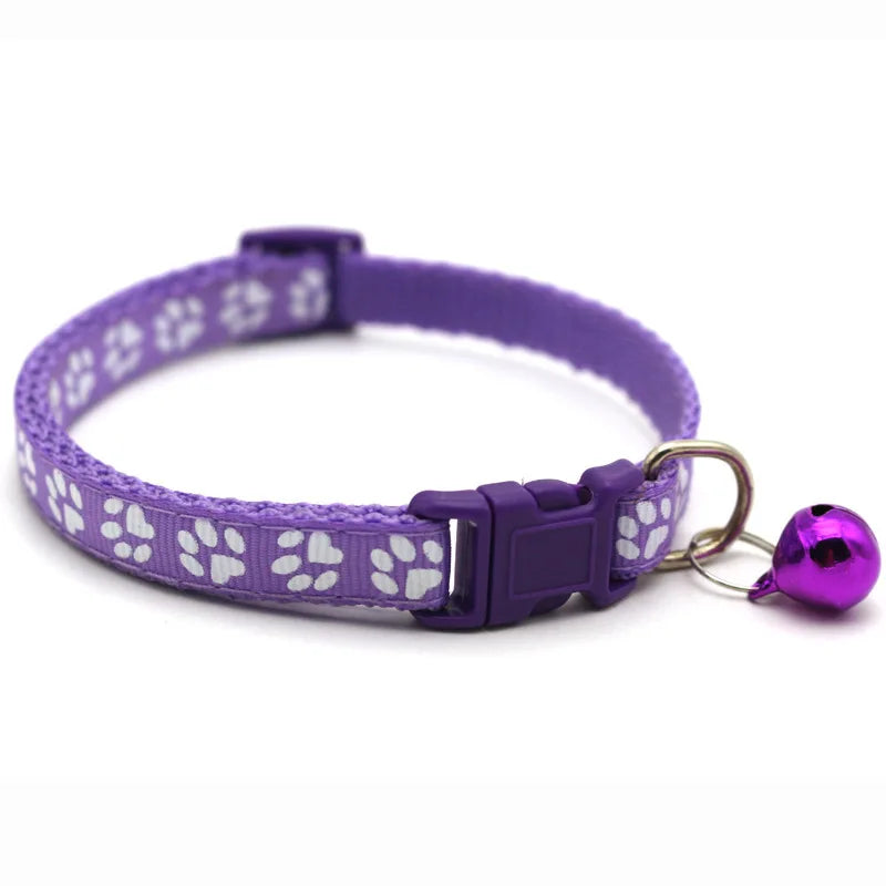 Collar para gatos con cascabel y hebilla ajustable